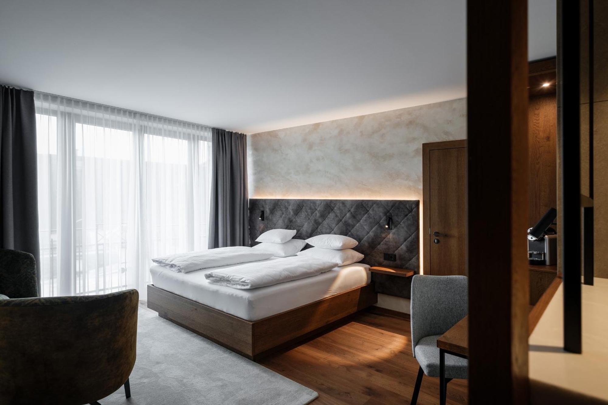 Hotel Alte Post Suedsteiermark Leibnitz Bagian luar foto